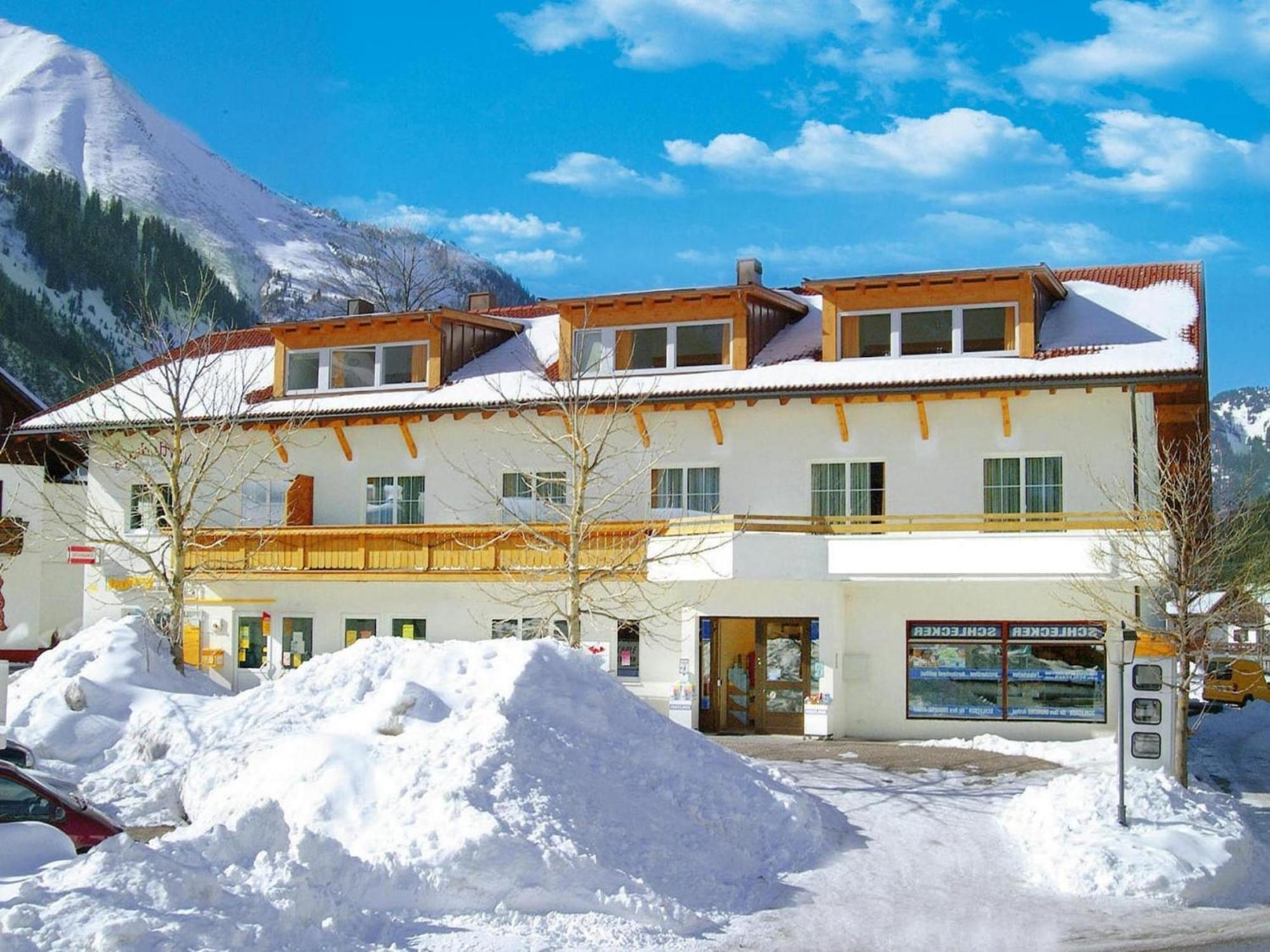 Apartment In Bichlbach With Parking Space Exteriör bild